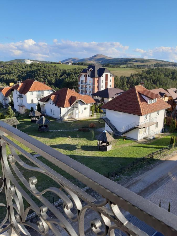 Narcis 17 - Novonamesteni Apartman Sa Prelepim Pogledom Na Tornik Zlatibor Ngoại thất bức ảnh